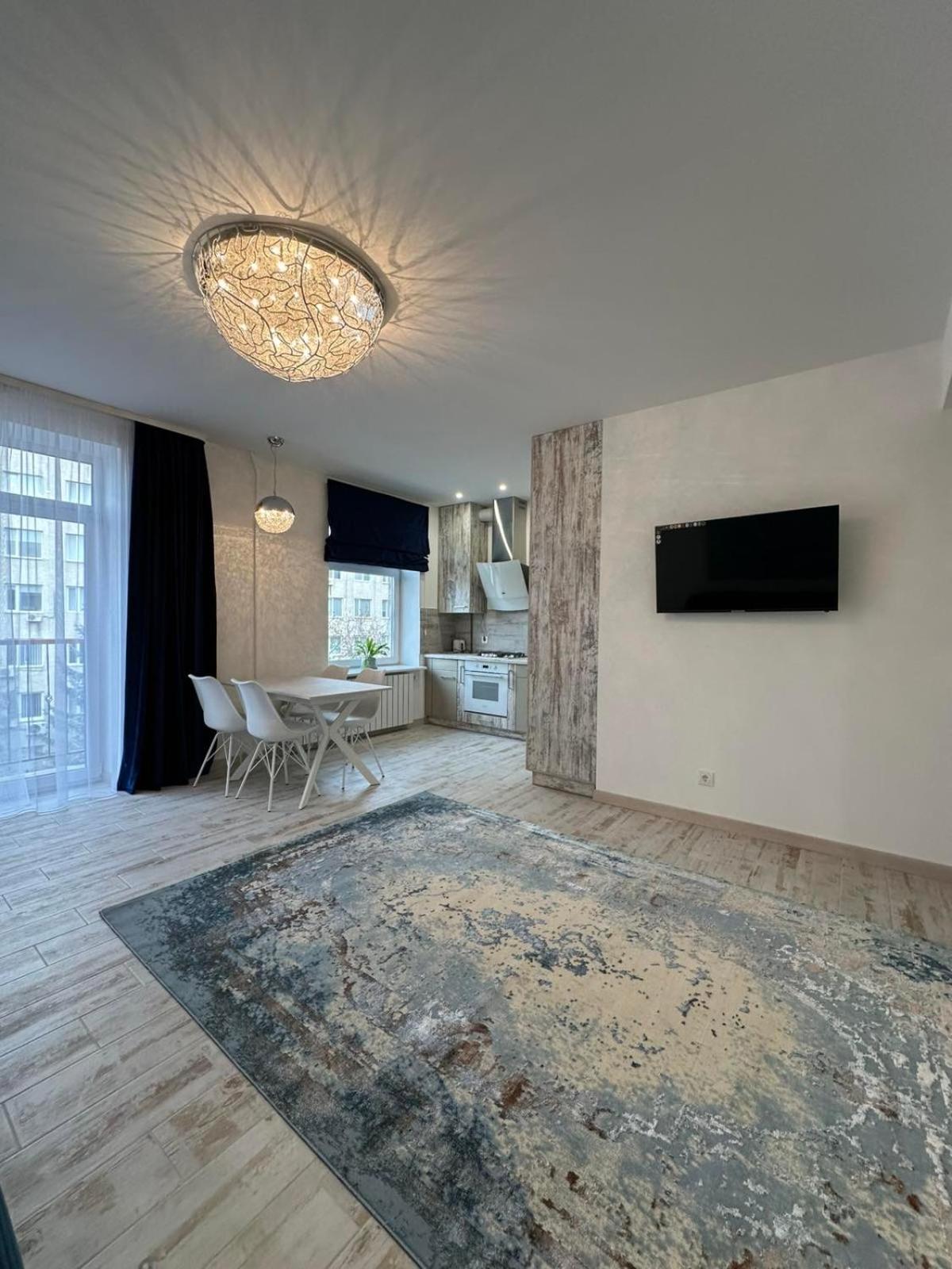 Park Lake Апартаменти Центр เตอร์โนปิล ภายนอก รูปภาพ
